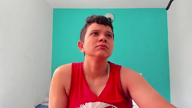 Snapshot of alex-queen- chatting on 11.02.25 alex-queen- online show from 11.02.25