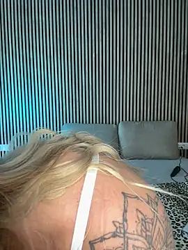 Snapshot of NastyMilf_ chatting on 01.12.26 NastyMilf online show from 01.12.26