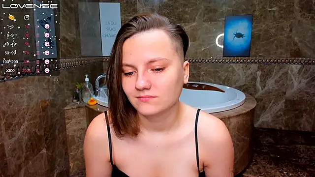 MelindaTin online show from 10.12.25