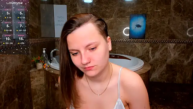 Snapshot of MelindaTin chatting on 01.16.26 MelindaTin online show from 01.16.26