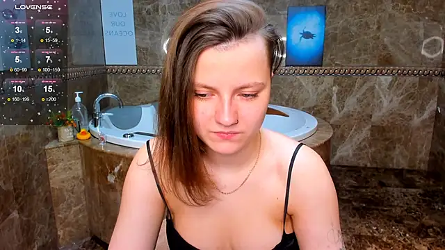 Snapshot of MelindaTin chatting on 02.12.26 MelindaTin online show from 02.12.26