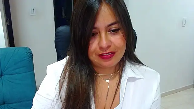 Ixchel Anaid online show from 03.16.25