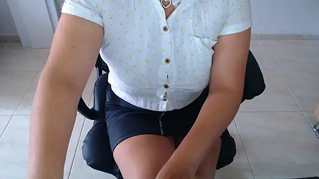 Ixchel Anaid online show from 10.03.25