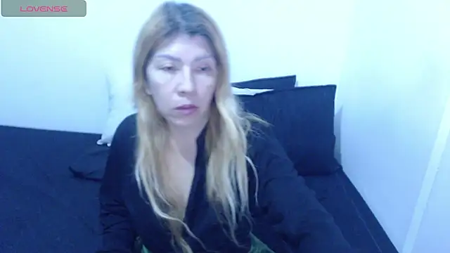 Dulce-Bella online show from 03.03.26