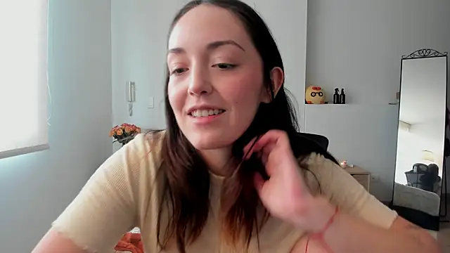 molly marmalade  online show from 03.04.25