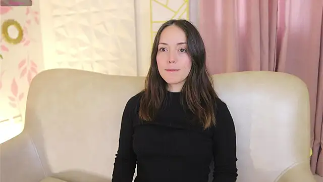 molly marmalade  online show from 03.06.25