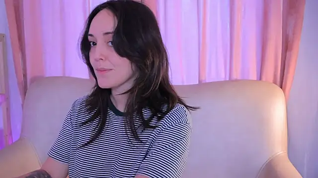 molly marmalade  online show from 09.15.25