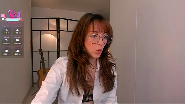 Snapshot of molly_marmalade_ chatting on 05.26.26 molly marmalade online show from 05.26.26
