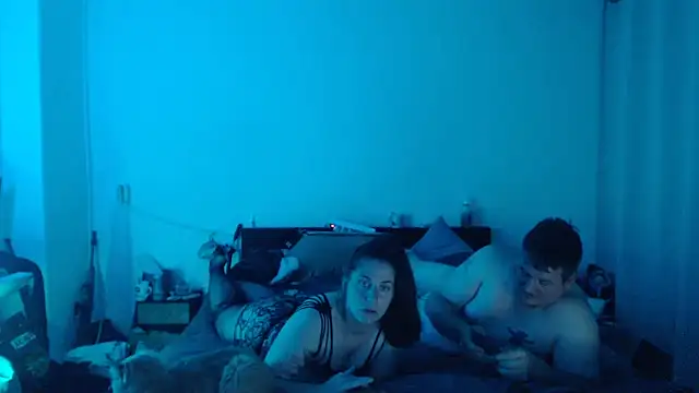 Snapshot of Naughtymilf7 chatting on 09.13.25 Naughtymilf7 online show from 09.13.25