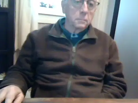 Snapshot of johnjohn622662 chatting on 11.21.25 johnjohn622662 online show from 11.21.25