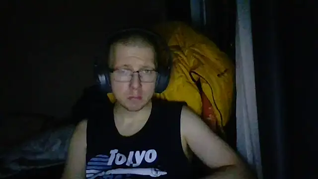 Snapshot of David250692 chatting on 05.14.26 David250692 online show from 05.14.26