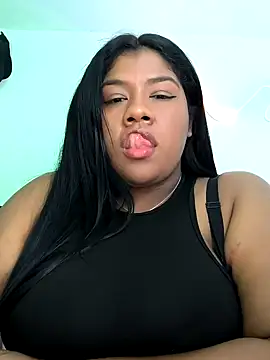 Snapshot of paola091 chatting on 04.28.26 paola091 online show from 04.28.26