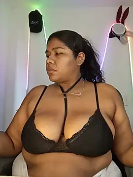 Snapshot of paola091 chatting on 07.16.26 paola091 online show from 07.16.26