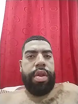 Snapshot of Aroon_Stonne chatting on 07.23.26 Aroon Stonne online show from 07.23.26