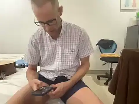 Snapshot of CamCrestXXX chatting on 12.04.24 CamCrestXXX online show from 12.04.24