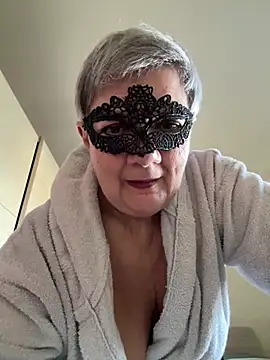 Snapshot of simona60 chatting on 12.22.24 simona60 online show from 12.22.24