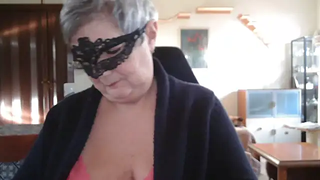 Snapshot of simona60 chatting on 01.16.25 simona60 online show from 01.16.25