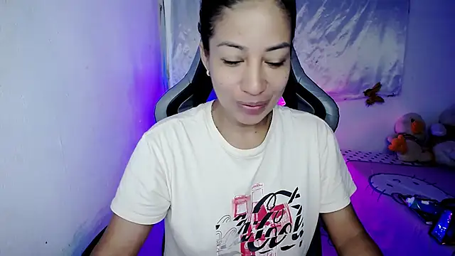 ninatiny online show from 02.15.26