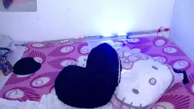 ninatiny online show from 04.07.26