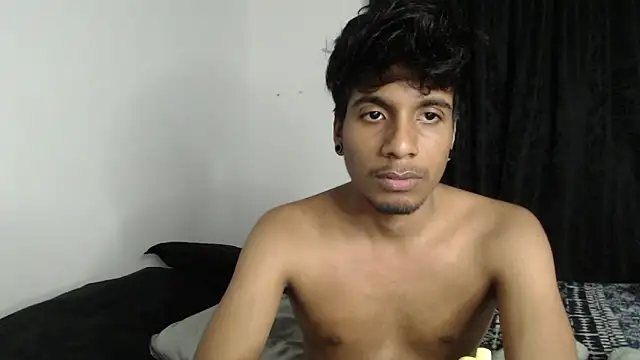 Snapshot of stevenosori chatting on 10.22.25 stevenosori online show from 10.22.25