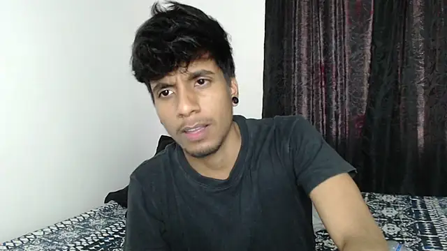 Snapshot of stevenosori chatting on 10.23.25 stevenosori online show from 10.23.25