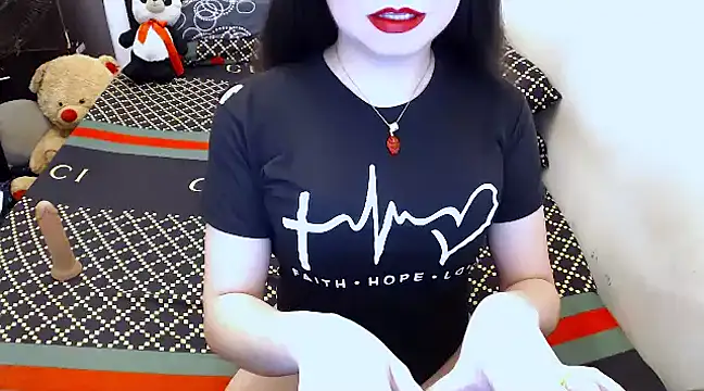 VeryFeminineTrans online show from 12.05.24