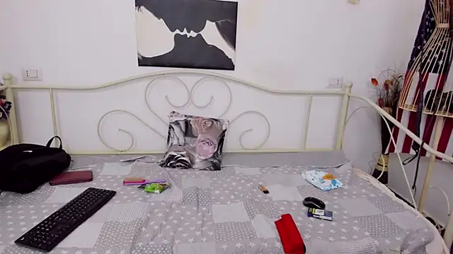 Snapshot of jessystarr chatting on 02.12.25 jessystarr online show from 02.12.25