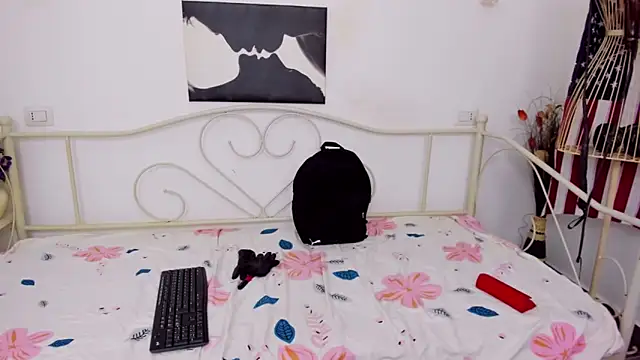 Snapshot of jessystarr chatting on 02.13.25 jessystarr online show from 02.13.25