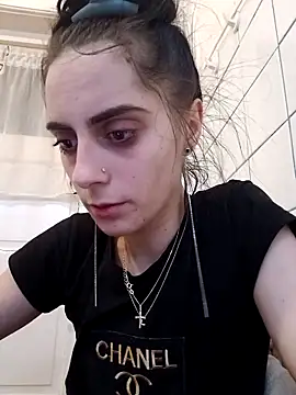 Snapshot of jessystarr chatting on 02.14.25 jessystarr online show from 02.14.25