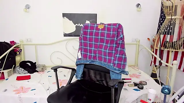 Snapshot of jessystarr chatting on 02.15.25 jessystarr online show from 02.15.25