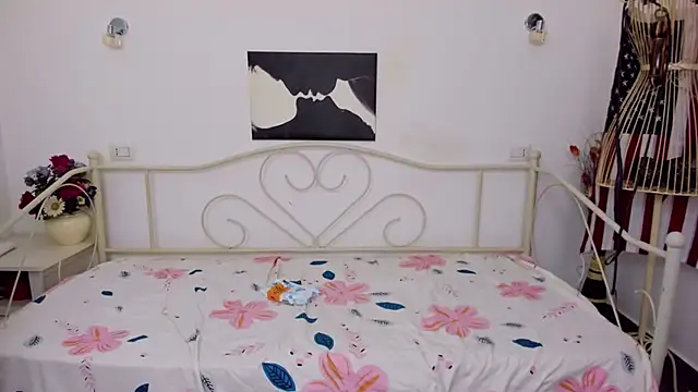 Snapshot of jessystarr chatting on 02.15.25 jessystarr online show from 02.15.25