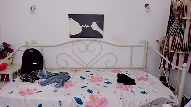 Snapshot of jessystarr chatting on 02.16.25 jessystarr online show from 02.16.25