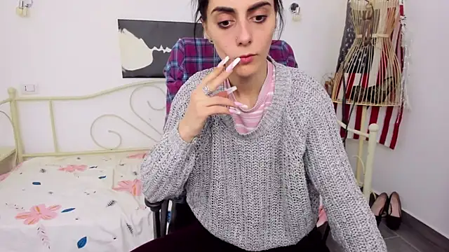 Snapshot of jessystarr chatting on 02.17.25 jessystarr online show from 02.17.25