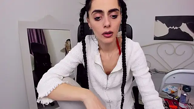 Snapshot of jessystarr chatting on 02.26.25 jessystarr online show from 02.26.25