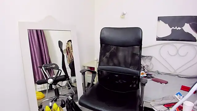 Snapshot of jessystarr chatting on 02.28.25 jessystarr online show from 02.28.25