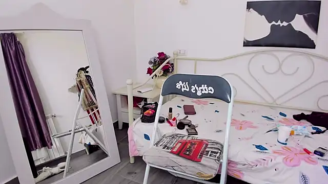 Snapshot of jessystarr chatting on 03.05.25 jessystarr online show from 03.05.25