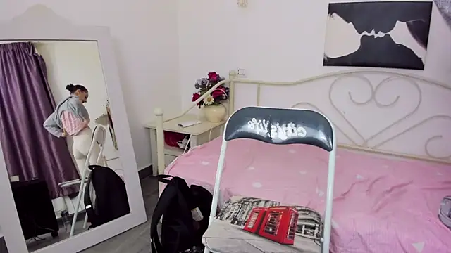 Snapshot of jessystarr chatting on 03.07.25 jessystarr online show from 03.07.25