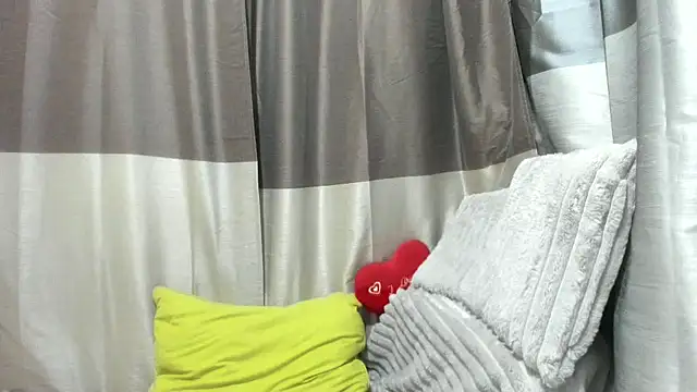 Snapshot of jessystarr chatting on 11.21.25 jessystarr online show from 11.21.25