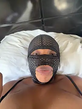 Ebony nasty girl online show from 04.15.26