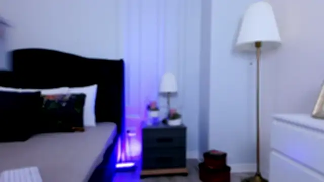 ElizzaBubble online show from 01.07.25