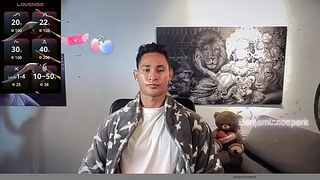 Snapshot of BenjaminCooperk chatting on 10.25.25 BenjaminCooperk online show from 10.25.25