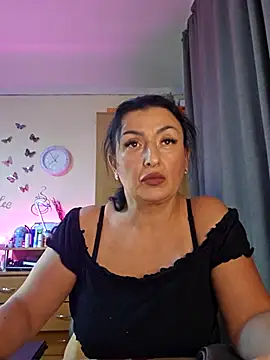 Hotangel75 online show from 11.04.25