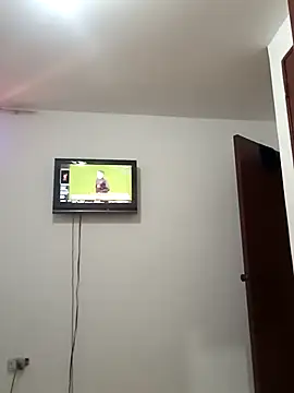 joanpinzon online show from 11.09.25