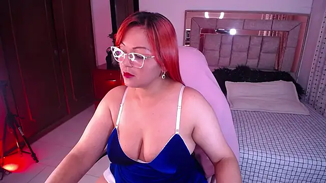 Snapshot of salomecastro_ chatting on 03.19.25 salomecastro online show from 03.19.25