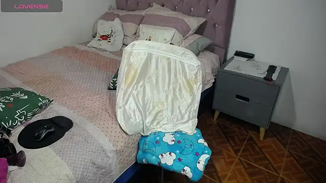 cristin doll  online show from 01.09.25