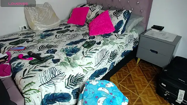 cristin doll  online show from 01.17.25