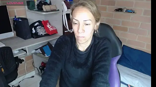 Snapshot of cristin_doll_ chatting on 07.15.26 cristin doll online show from 07.15.26