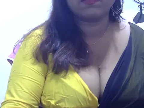 Snapshot of ROSEE_MERRYYYY chatting on 03.19.26 ROSEE MERRYYYY online show from 03.19.26