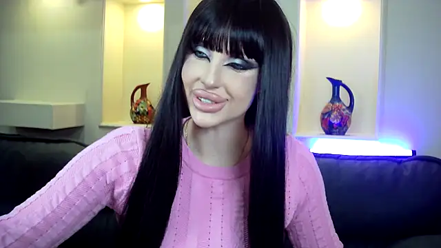 Snapshot of Lady_Joli chatting on 12.16.25 Lady Joli online show from 12.16.25