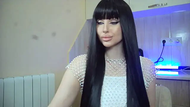 Snapshot of Lady_Joli chatting on 06.12.26 Lady Joli online show from 06.12.26